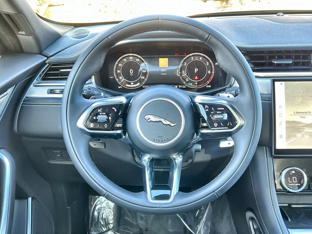 Used 2025 Jaguar F-PACE R-Dynamic S AWD/4WD image 21