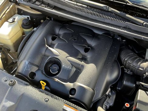 Used 2008 Kia Sedona LX image 30