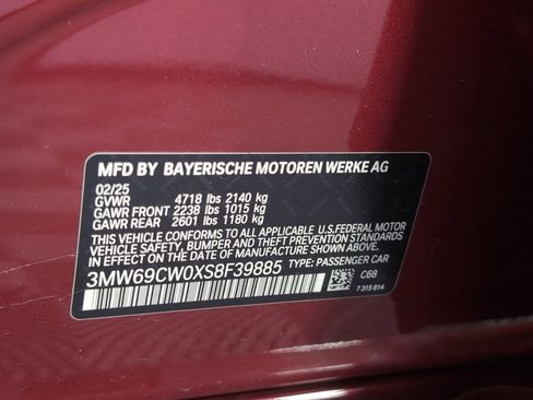 Used 2025 BMW 330i Sedan w/ M Sport Package image 18