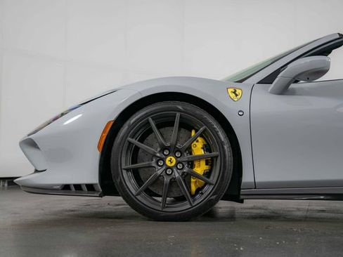 Used 2023 Ferrari F8 Tributo RWD image 12