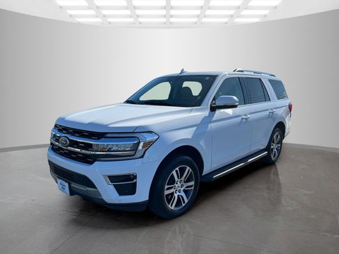 Used 2024 Ford Expedition Limited image 8