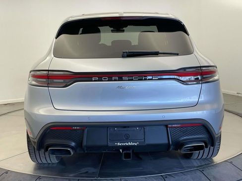 Certified 2025 Porsche Macan AWD/4WD image 6