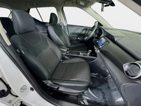 Used 2024 Nissan Kicks SV w/ Exterior Package FWD image 26