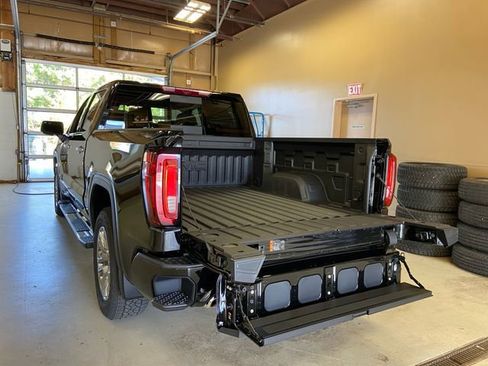 New 2026 GMC Sierra 1500 Denali w/ Technology Package image 19