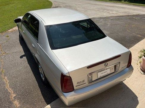 Used 2000 Cadillac De Ville w/ Comfort/Convenience Pkg FWD image 12