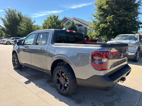 New 2026 Ford Maverick Lariat w/ Black Appearance Package AWD/4WD image 8