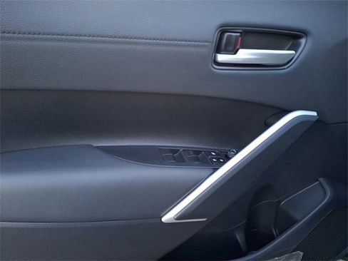 New 2026 Toyota Corolla Cross XLE image 7