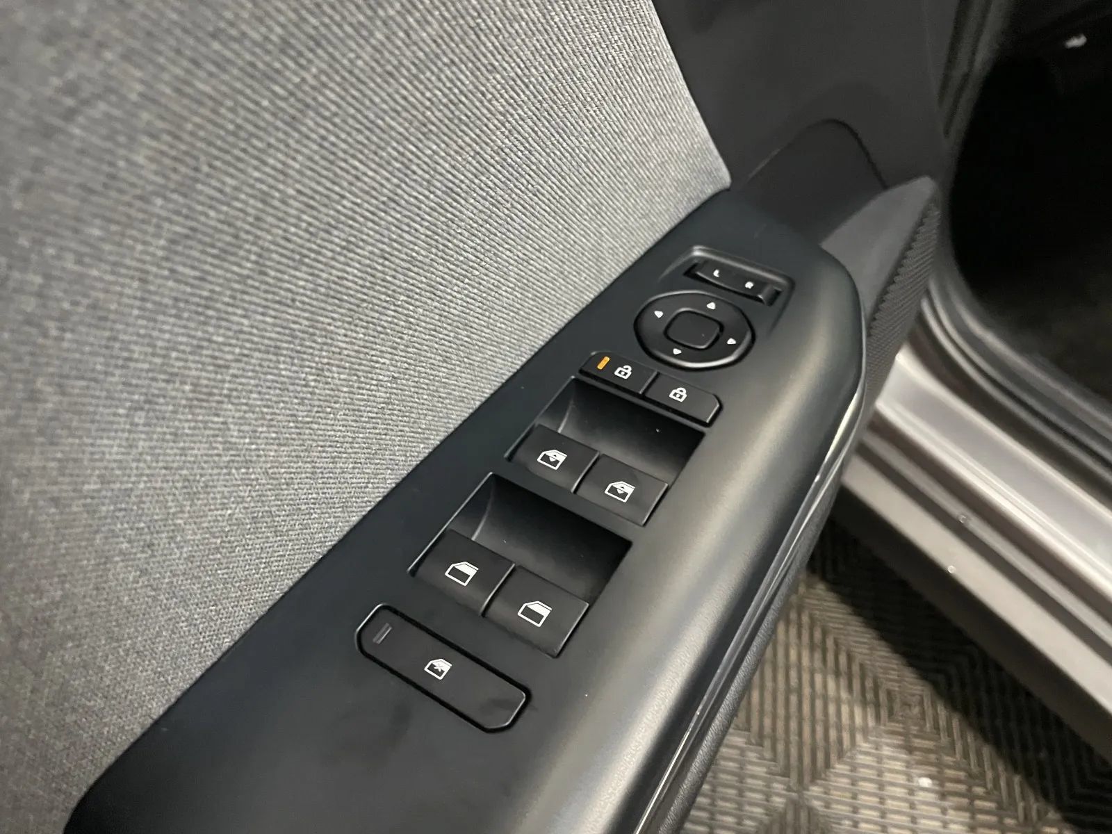 Used 2025 Kia K4 EX FWD image 26