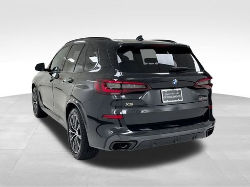 Used 2021 BMW X5 M50i image 5