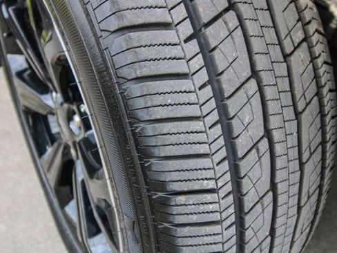 Used 2023 Ford Expedition Max Limited image 6