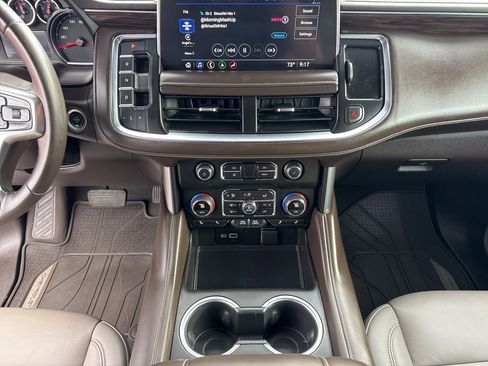 Used 2021 Chevrolet Tahoe Z71 w/ Rear Media and Nav Package image 51