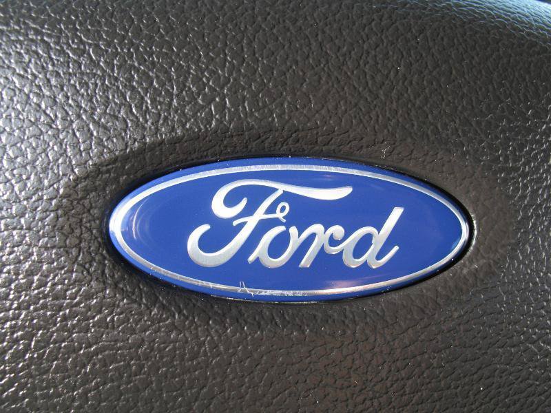 Used 2017 Ford F150 XLT w/ Equipment Group 302A Luxury AWD/4WD image 33
