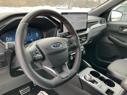 Used 2023 Ford Escape ST-Line Select w/ Tech Pack #2 image 3