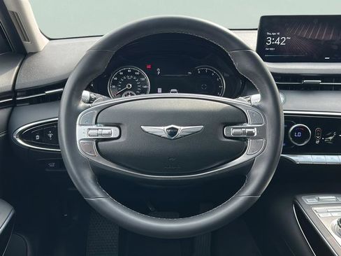 Used 2025 Genesis GV70 2.5T AWD/4WD image 18