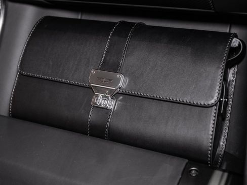 Used 2025 Aston Martin Vanquish Coupe image 51