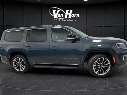Used 2024 Jeep Wagoneer Series II w/ Premium Group I AWD/4WD image 8