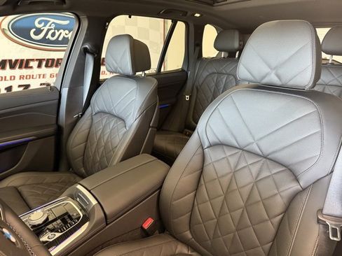 Used 2025 BMW X5 M60i w/ Executive Package image 14