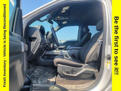 Used 2019 Ford F150 XLT w/ Equipment Group 302A Luxury AWD/4WD image 9