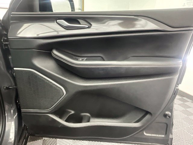 Used 2022 Jeep Grand Cherokee L Laredo AWD/4WD image 19