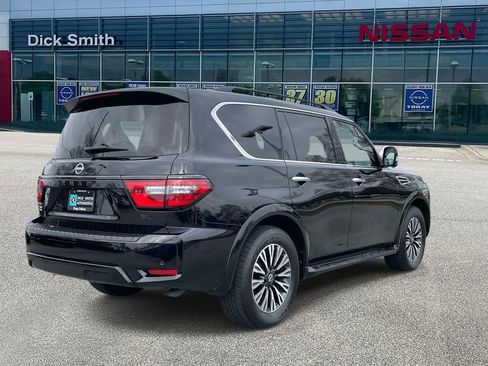 Used 2023 Nissan Armada SL w/ Midnight Edition Package image 6