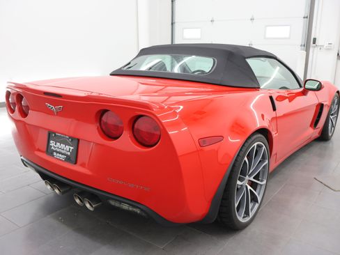 Used 2013 Chevrolet Corvette 427 w/ 1SB Preferred Equipment Group RWD image 5
