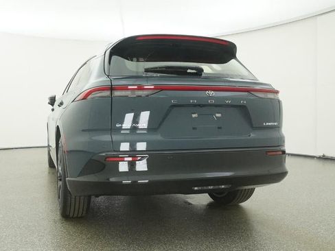 New 2026 Toyota Crown Signia Limited image 22