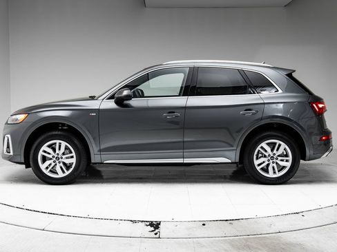 Used 2024 Audi Q5 2.0T Premium AWD/4WD image 2