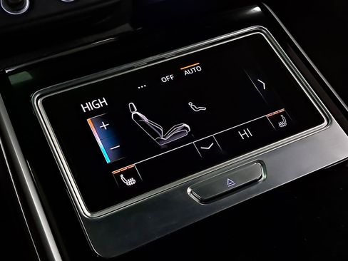 Used 2021 Audi A8 L 4.0T w/ Executive Plus Package image 62