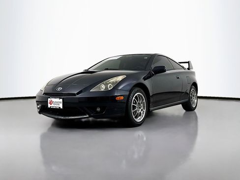 Used 2005 Toyota Celica GT FWD image 3