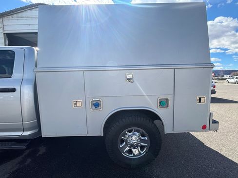 Used 2017 RAM 3500 Tradesman w/ Chrome Appearance Group image 23