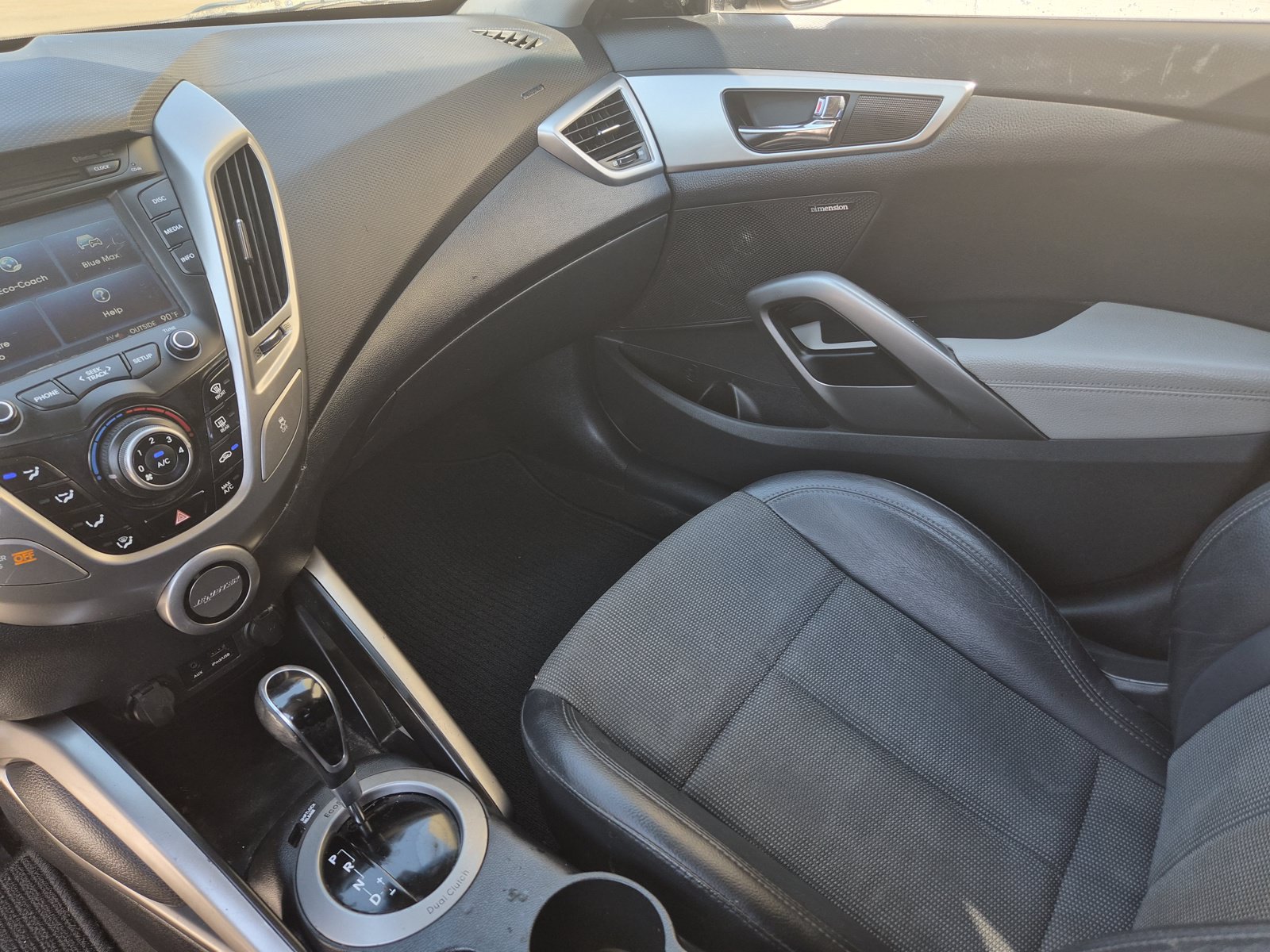 Used 2013 Hyundai Veloster w/ Style Pkg FWD image 10