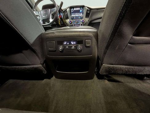 Used 2018 GMC Yukon SLE w/ Convenience Package image 29
