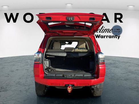 Used 2023 Toyota 4Runner SR5 Premium w/ Moonroof Package AWD/4WD image 14