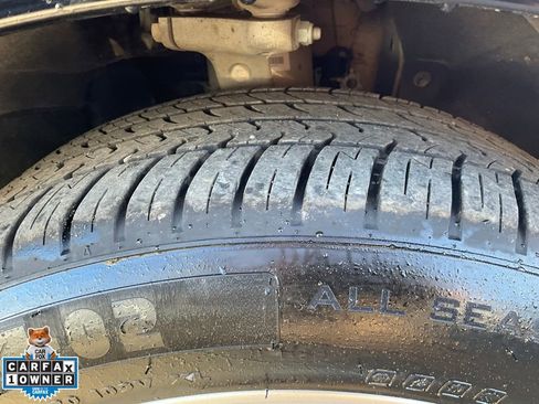 Used 2019 Audi e-tron Prestige w/ Prestige Package image 83