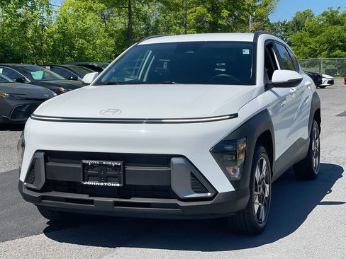 Used 2025 Hyundai Kona SEL AWD/4WD image 2
