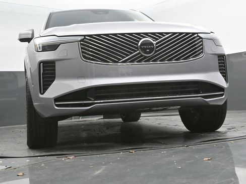 New 2026 Volvo XC90 B6 Plus w/ Protection Package Premier image 23