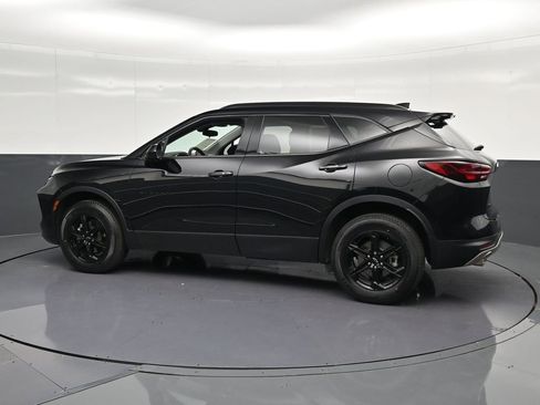 Used 2024 Chevrolet Blazer LT w/ Midnight/Sport Edition FWD image 8