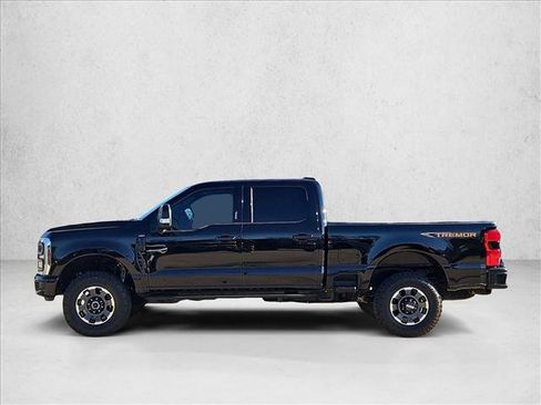 Certified 2024 Ford F250 Lariat w/ Lariat Ultimate Package image 9