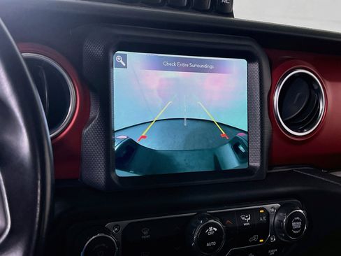 Used 2020 Jeep Gladiator Rubicon AWD/4WD image 14