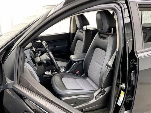 Used 2017 Chevrolet Colorado Z71 AWD/4WD image 8
