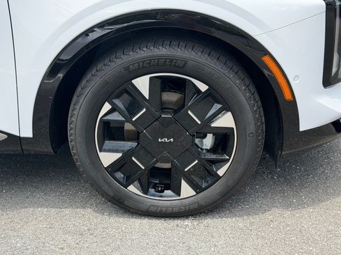 Certified 2026 Kia Sportage SX FWD image 18