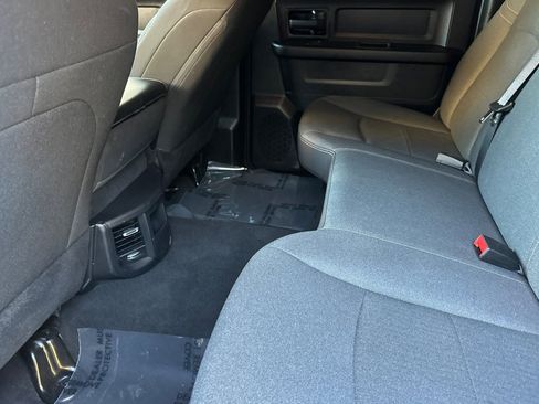 Used 2024 RAM 3500 Tradesman w/ Chrome Appearance Group image 12