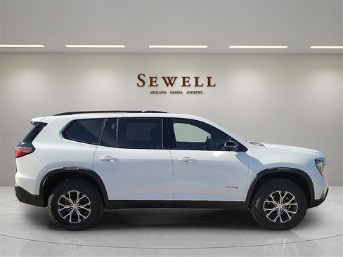 New 2026 GMC Acadia AT4 w/ Luxury Package image 6