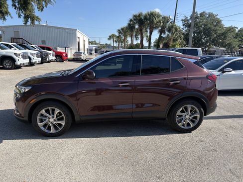 Certified 2023 Buick Encore GX Essence w/ Advanced Technology Package FWD image 3
