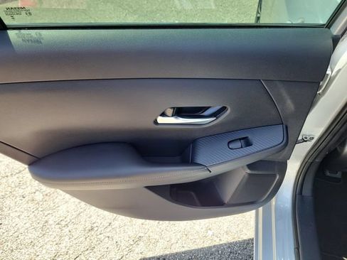 Used 2023 Nissan Sentra SV w/ All-Weather Package FWD image 9