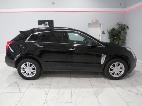 Used 2014 Cadillac SRX FWD image 2