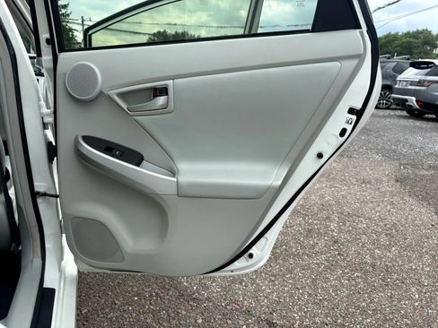Used 2012 Toyota Prius Four FWD image 12
