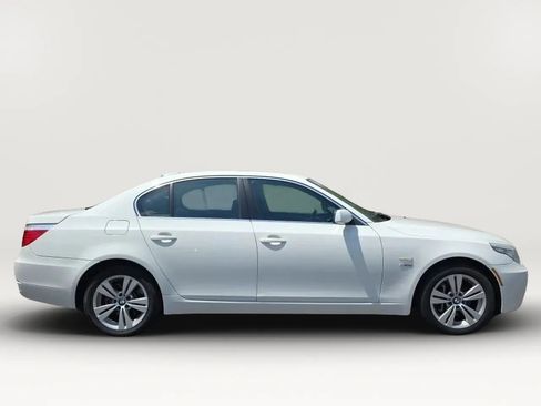 Used 2010 BMW 528i xDrive Sedan AWD/4WD image 9