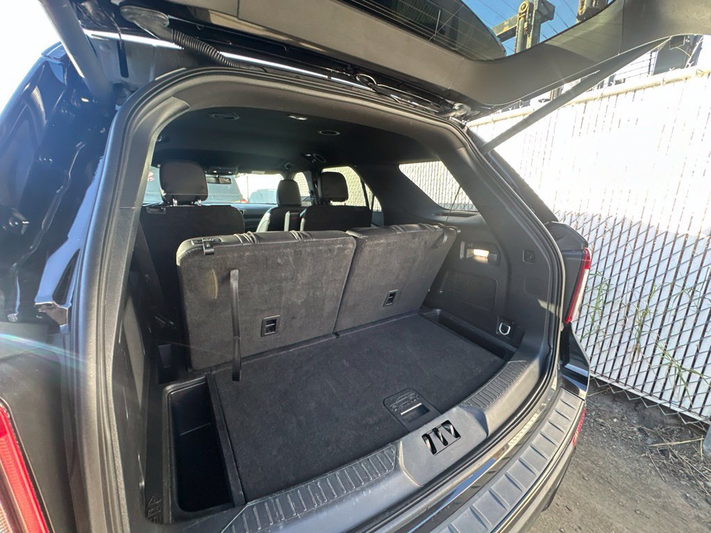 Used 2023 Ford Explorer ST-Line w/ Class IV Trailer Tow Package RWD image 10