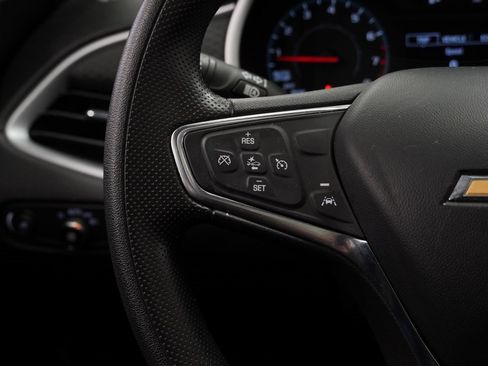 Used 2024 Chevrolet Malibu LT image 40